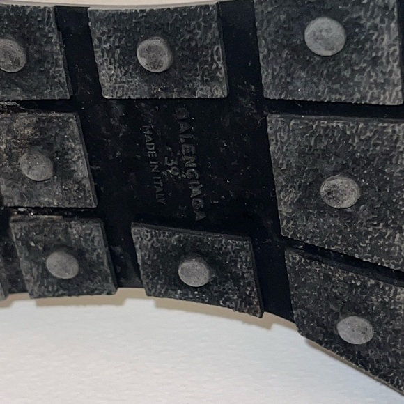 Balenciaga Blanc Noir /White Sneakers 39 / 8.5 or 9 - Picture 16 of 16